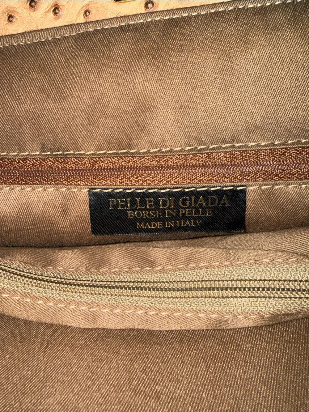 Pelle di Giada Made in Italy ostrich-textured/ostrich leather handbag